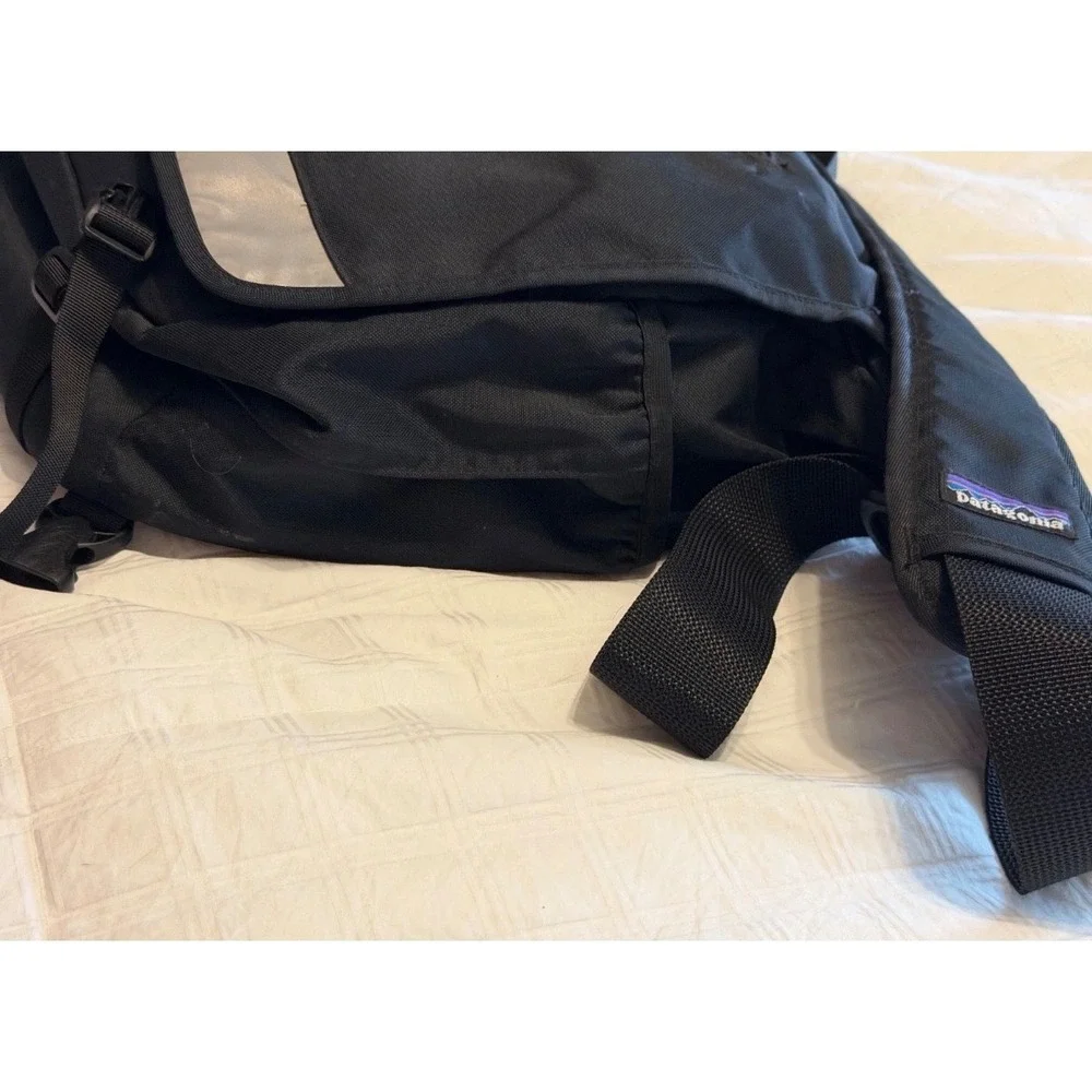 Vintage Patagonia x Honest Diaper Messenger Bag‎ Black Reflective RARE Collab